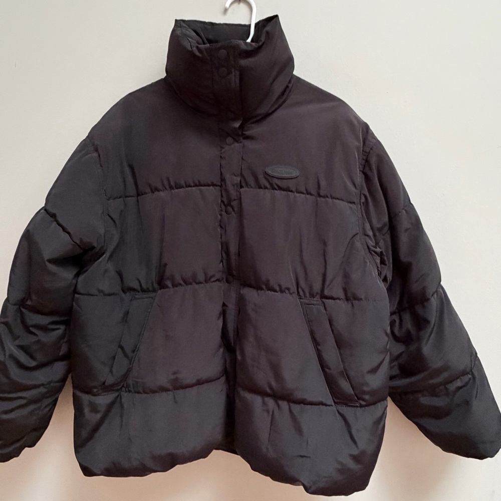 Divided puffer jacket